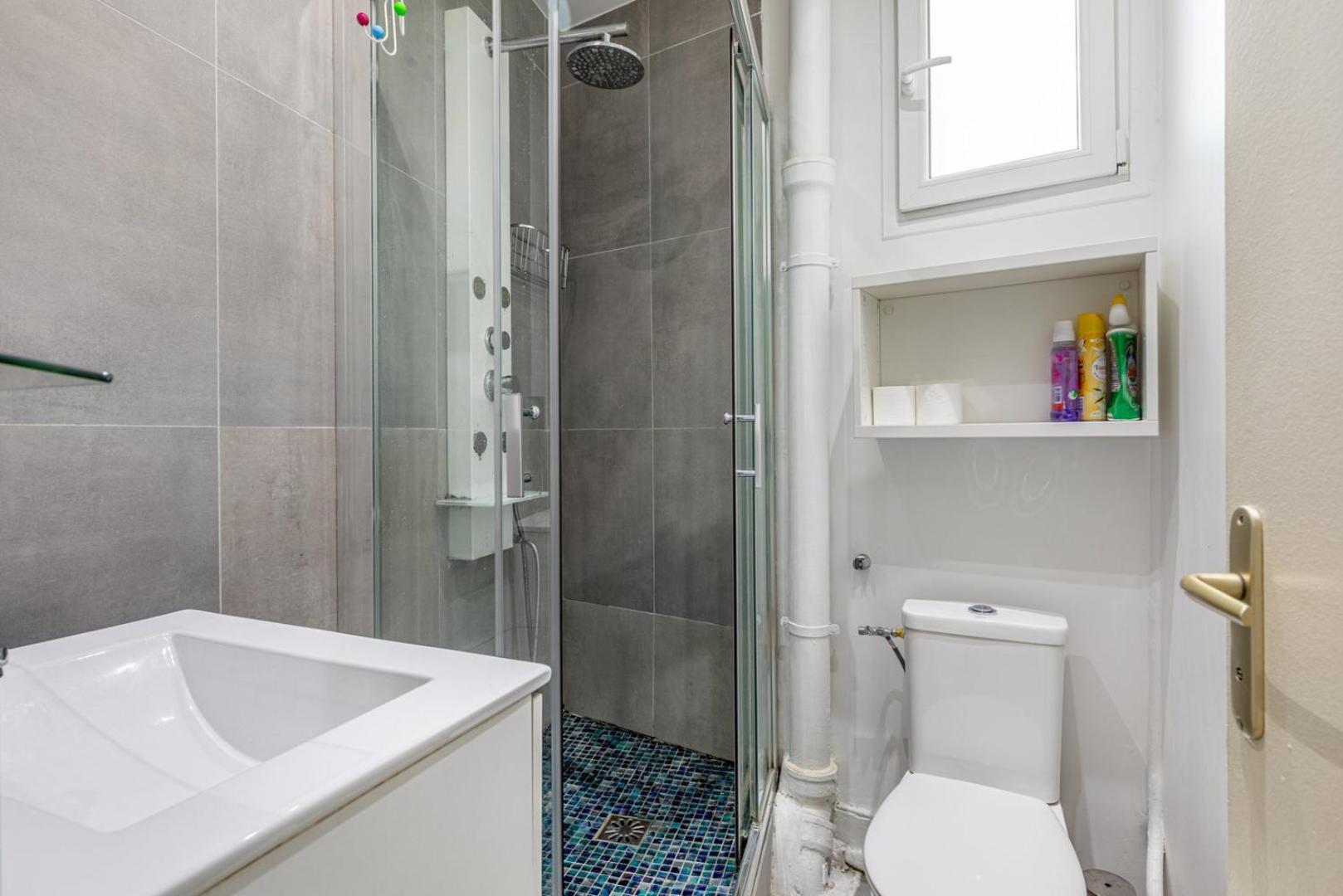 Guestready - Apto Moderno No 19º Arr. Paris Bagian luar foto